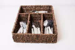 Imagen de CUBIERTERO / ORGANIZADOR DE UTENSILIOS SEAGRASS “GLAM" CON 4 DIVISIONES "L"