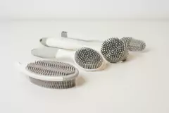 CEPILLO PARA ZAPATILLAS MULTIUSO DE SILICONA - comprar online