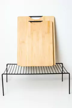 TABLA DE PICAR "INDONESIA" BAMBOO "L" CON AGARRADERA DE METAL NEGRA RECTA - comprar online