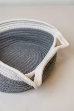 CANASTA "NAKAM" TEJIDO GRIS/BLANCO CON MANIJAS - comprar online