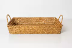 BANDEJA DE MIMBRE "ZALAY" BAJA CON MANIJAS - Marian Todo Organizado