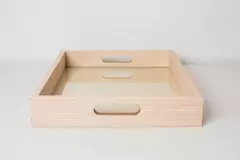 BANDEJA DE MADERA "SILANA" CON ASAS "M" BASE DECO en internet