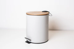 CESTO "NORDICO POINTS" RESIDUOS CON TAPA DE BAMBOO Y PEDAL 5 L en internet