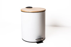 CESTO "NORDICO POINTS" RESIDUOS CON TAPA DE BAMBOO Y PEDAL 5 L