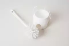 ESCOBILLA BLANCA / NEGRA - comprar online