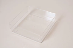 ORGANIZADOR DE ACRILICO "TRIBECA" CUADRADO "M" LISO