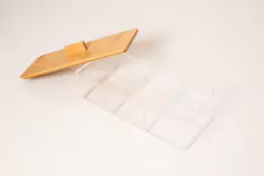 CAJA DE ACRILICO “ISABELLA BEAUTY” CON 3 DIVISIONES Y TAPA en internet