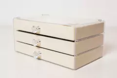 ORGANIZADOR / ALHAJERO "CORCEGA" CON 3 CAJONES Y DIVISIONES AFELPADO - Marian Todo Organizado