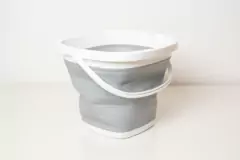 BALDE DE SILICONA PLEGABLE GRANDE 10L en internet