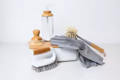 CEPILLO PLANCHITA "FULL CIRCLE" CON MANGO DE MADERA - Marian Todo Organizado