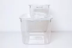 CAJA DE ACRILICO "SABRINA" CON TAPA PLASTICA APILABLE "S" en internet