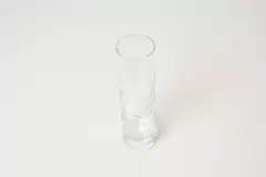 FLORERO DE VIDRIO "GARDEN" REDONDO CON RAYAS RELIEVE en internet