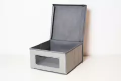 CAJA DE TELA “FIKA” CON VISOR Y TAPA - comprar online