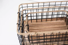 CANASTO “FOLK” DE METAL “M” CON BASE DE MADERA - tienda online