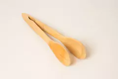 PINZA DE MADERA "VALSEN" DE BAMBOO DOBLE CON PUNTA REDONDEADA 30cm - Marian Todo Organizado