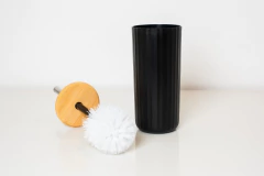 CEPILLO / ESCOBILLA DE BAÑO "NORDICA RAYAS" CON TAPA DE BAMBOO Y MANGO CROMADO