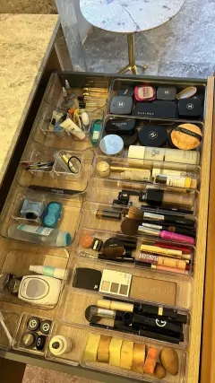 ORGANIZADOR CUADRADO ALTO "MARE" #18 DE ACRILICO 7,3x7,3x15,7