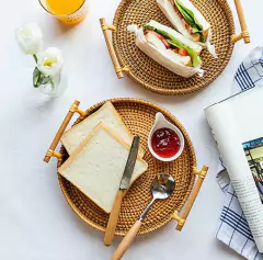 BANDEJA "MIZUKI" DE FIBRAS NATURALES CON MANIJAS DE MADERA GRANDE "L" - tienda online