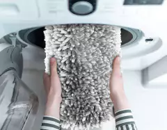 Imagen de ALFOMBRA DE BAÑO "SHAGGY" 40 x 60 cm "L" #1