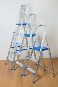 ESCALERA "MORY" DE 4 ESCALONES - comprar online