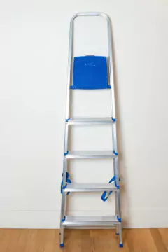 ESCALERA "MORY" DE 5 ESCALONES - Marian Todo Organizado