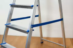 ESCALERA "MORY" DE 5 ESCALONES