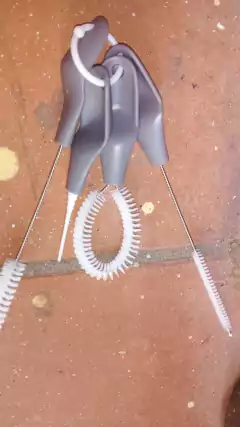 SET x4 LIMPIADORES DE BOTELLAS / MAMADERAS / BOMBILLAS