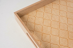 BANDEJA DE MADERA "RONAN" DECO CON ASAS "S" BASE DISEÑO ROMBOS - comprar online