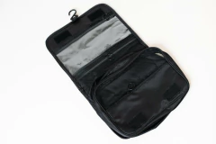 Imagen de ORGANIZADOR DE VIAJE / PORTA COSMETICOS "TRAVEL" CON GANCHO PARA COLGAR