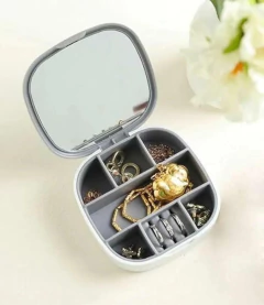 ALHAJERO/JOYERO "JOY" MINI CON ESPEJO Y DIVISIONES - comprar online