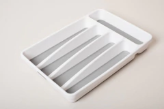 CUBIERTERO "MADESMART" 5 DIVISIONES CON BASE ANTIDESLIZANTE CHICO