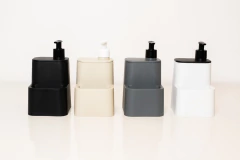 DISPENSER "BIO" CON PORTA ESPONJA en internet