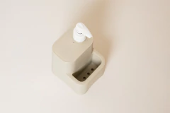 DISPENSER "BIO" CON PORTA ESPONJA en internet