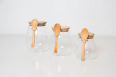 Imagen de FRASCO DE VIDRIO "CAPRI" OVALADO CON CUCHARA "S"