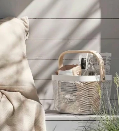 CANASTO "ZABELLE" CON MANIJA DE BAMBOO "S" - comprar online