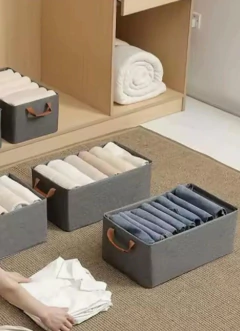 CAJA PLEGABLE "MALKA" RECTANGULAR CON MANIJAS MARRONES - Marian Todo Organizado