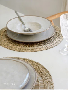 INDIVIDUAL / CENTRO DE MESA "YUPI" REDONDO DE FIBRAS NATURALES en internet