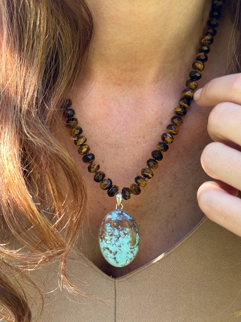 Colar de Olho De Tigre & Pingente de Turquesa - comprar online