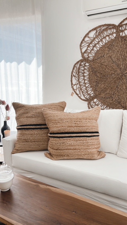 ALMOHADON YUTE RAYA NEGRA
