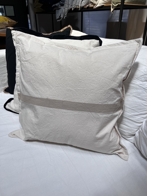 ALMOHADON RAYA PINTADA