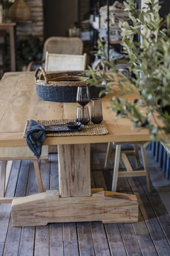Mesa de comedor quebracho - Johann Home & Deco
