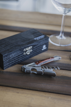 Destapador de madera con caja