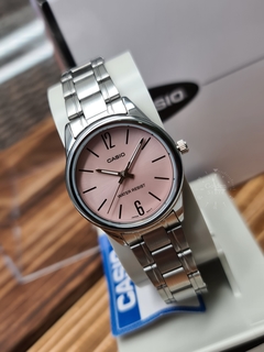 Reloj Casio LTP-V005D-4B - comprar online