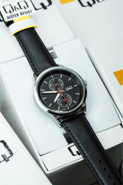 Reloj Q&Q A11A-002PY CUERO - comprar online