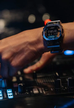 Reloj G Shock GM-5600SS-1 en internet