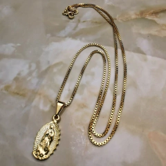 Cadena Veneciana gruesa  + Dije Virgen Guadalupe tallada Oro laminado 18k