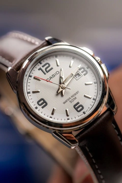Reloj Casio LTP-1314L-7AV en internet