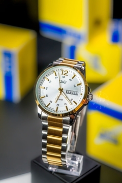 Reloj Q&Q A36A-005PY - Sofisticación y Durabilidad - comprar online