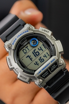 Reloj Casio WS-2100H-1A2 - comprar online