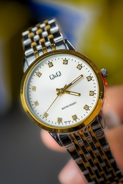 Reloj Q&Q QZ81J401Y - GOLDEN STORE